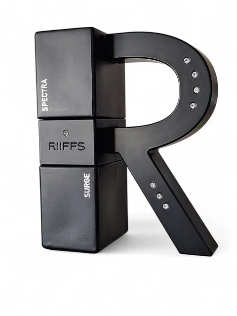 Spectra Surge – Riffs Parfums (100 ml EDP) · Perfume Árabe Unisex Estilo Bleu de Chanel con Toques Amaderados y Cítricos